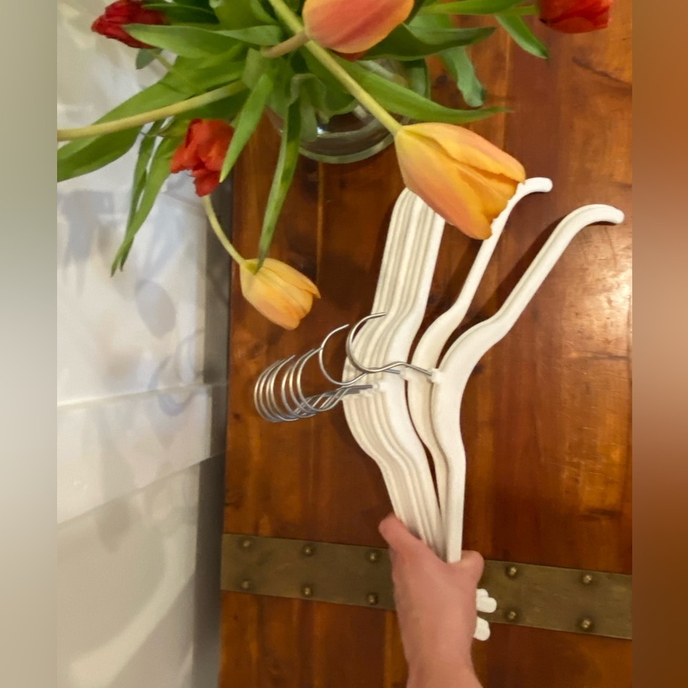 Velvet coat hangers